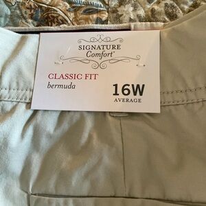NWT Women’s CJ Banks Signature Comfort Classic Fit Bermuda Shorts - Tan/Khaki